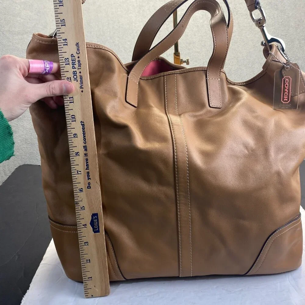 Authentic COACH 28915 Hadley Leather Duffle,Shoulder Bag - Picture 4 of 16